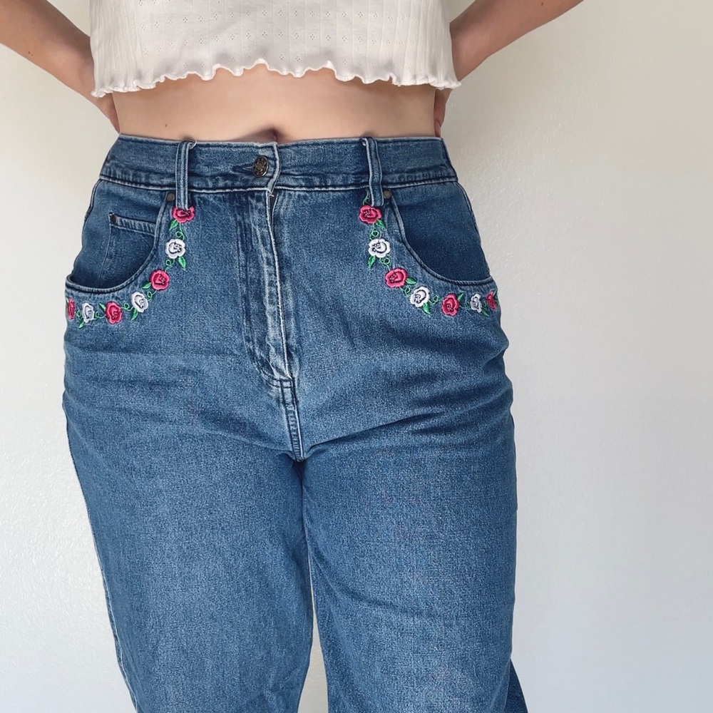 breckenridge High-Rise Blue Jeans with Pink & White Rose Embroidery